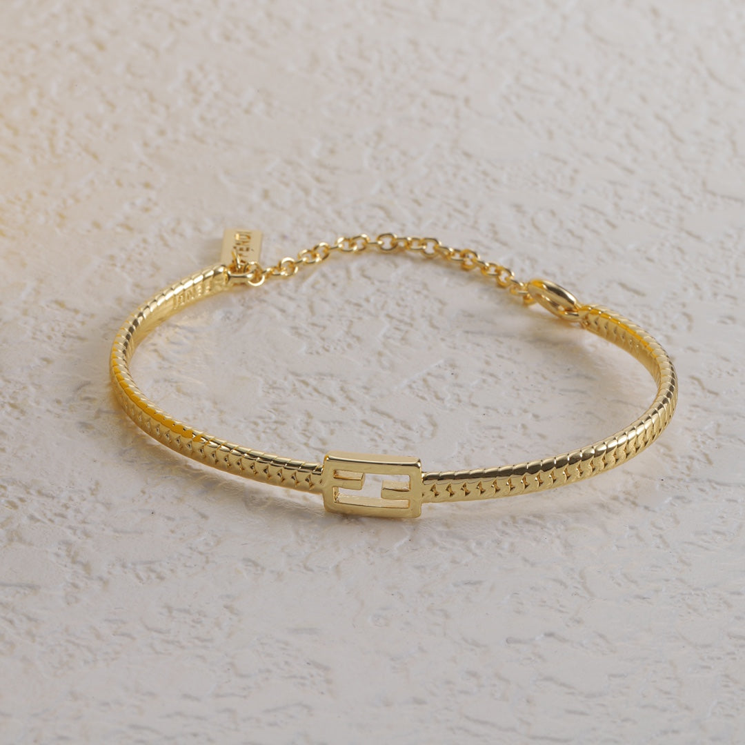 Goldfarbenes Baguette-Armband