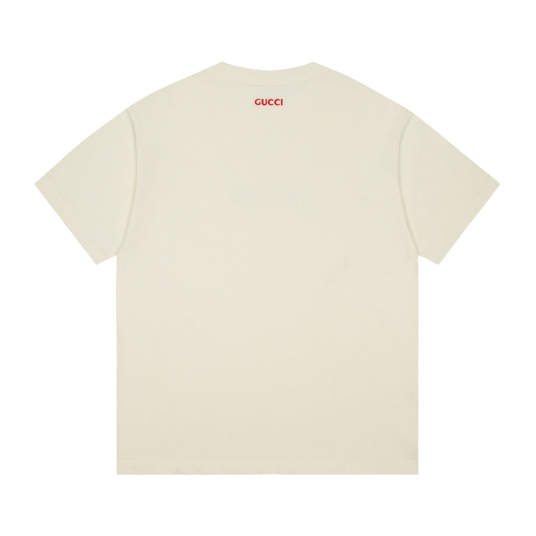 Einfaches besticktes T-Shirt
