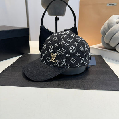 Baseballcap mit Retro-Denim-Prägelabel aus Metall