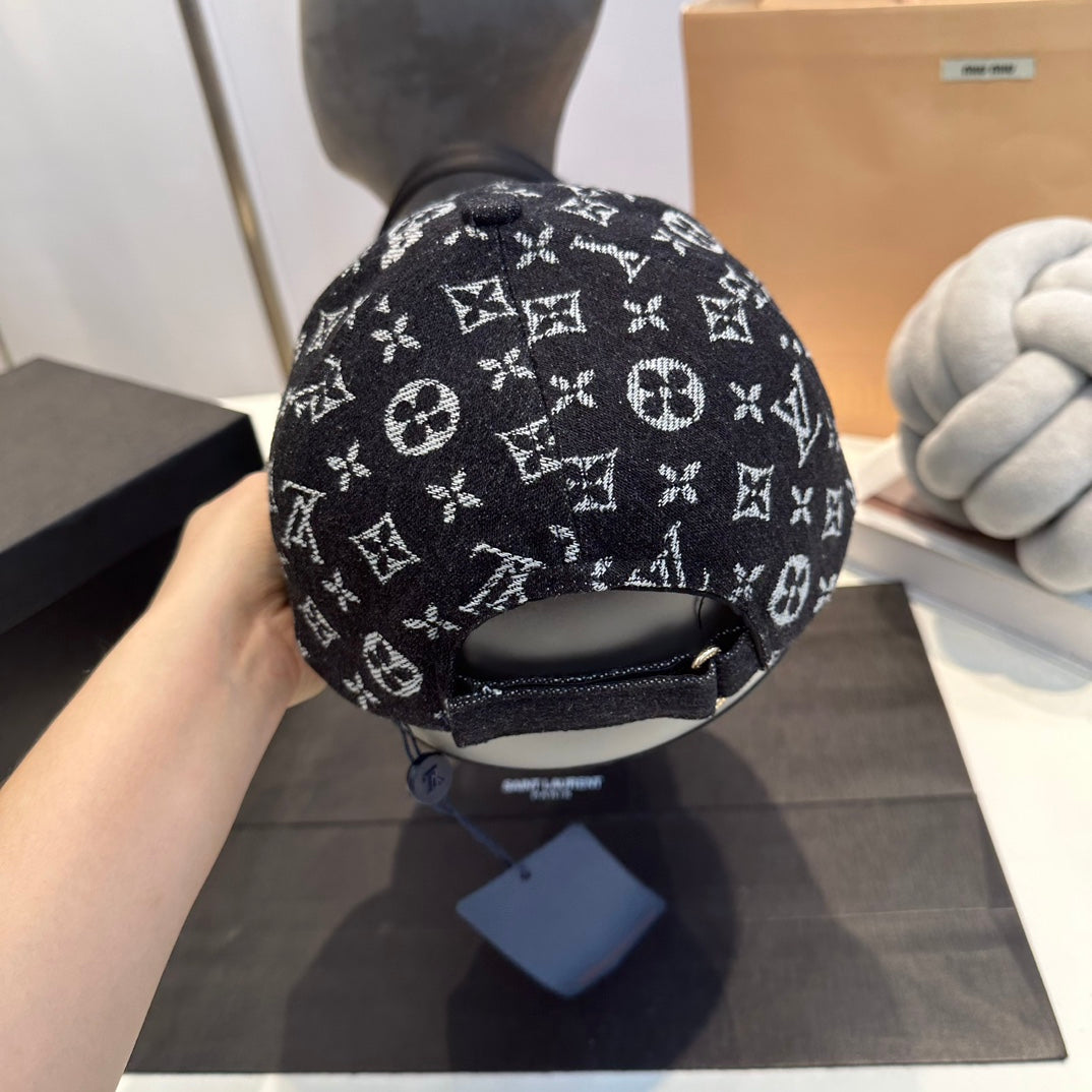 Baseballcap mit Retro-Denim-Prägelabel aus Metall