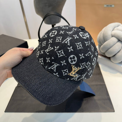 Baseballcap mit Retro-Denim-Prägelabel aus Metall