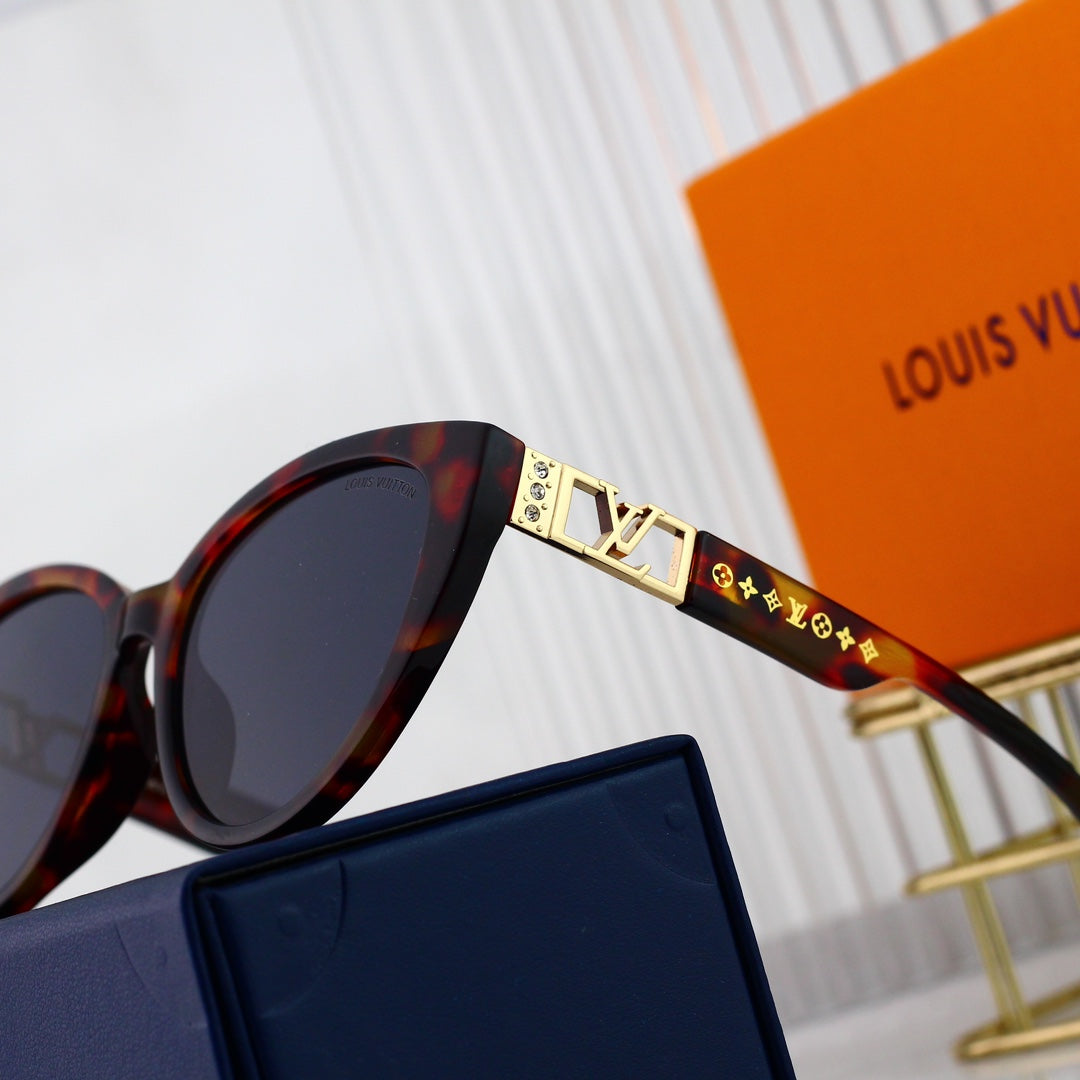 Neue Cat-Eye Metall-Sonnenbrille mit Hohl-Logo