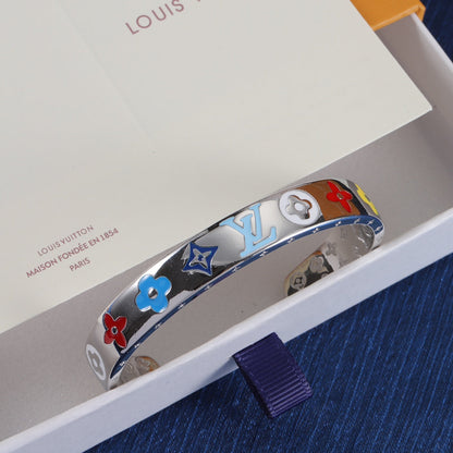 Buntes Emaille-Armband mit Prägung