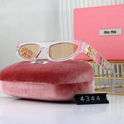 Rechteckige Fashion-Sonnenbrille mit goldfarbenen Logo-Emblemen