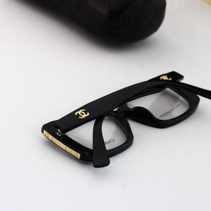Quadratische modische Brille mit dickem Rahmen