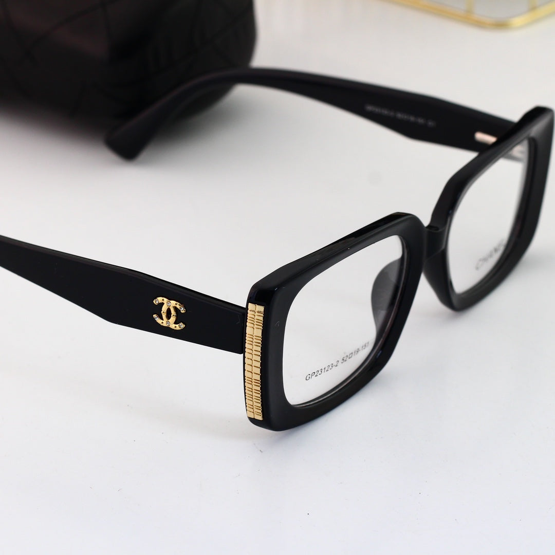 Quadratische modische Brille mit dickem Rahmen