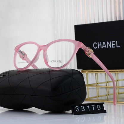 Cat-Eye-Metallbrille mit Diamant-Logo