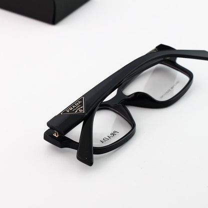 Klassische quadratische Brille mit Dreieckslogo