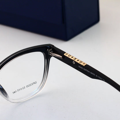 Vintage-Brille mit geprägtem Rahmen