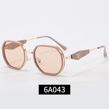 Geometrische Metallrahmen-Sonnenbrille, Dreieck-Detail UV400 Polarisierte Fashion Shades 6A043