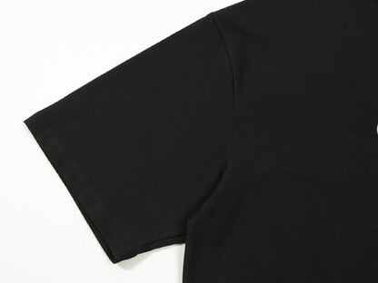 Besticktes T-Shirt