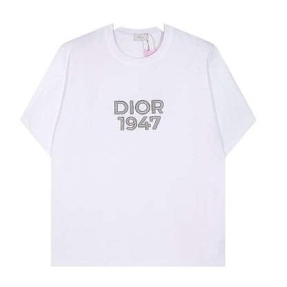 Neues besticktes T-Shirt