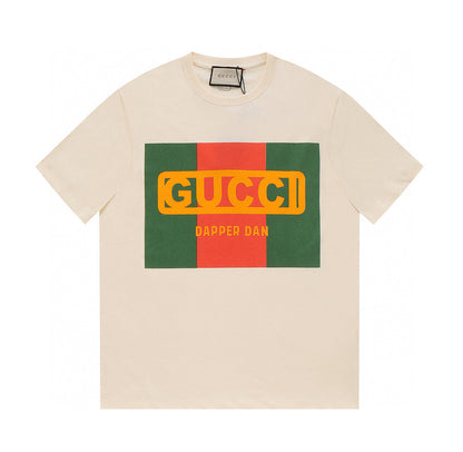 Bedrucktes T-Shirt