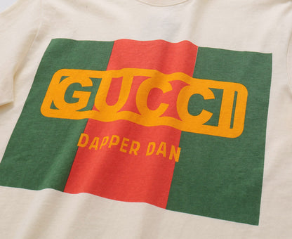Bedrucktes T-Shirt