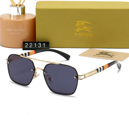 Sonnenbrille mit Metallrahmen und Karomuster