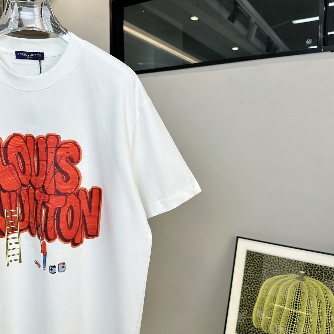 T-Shirt mit Graffiti-Buchstaben-Muster