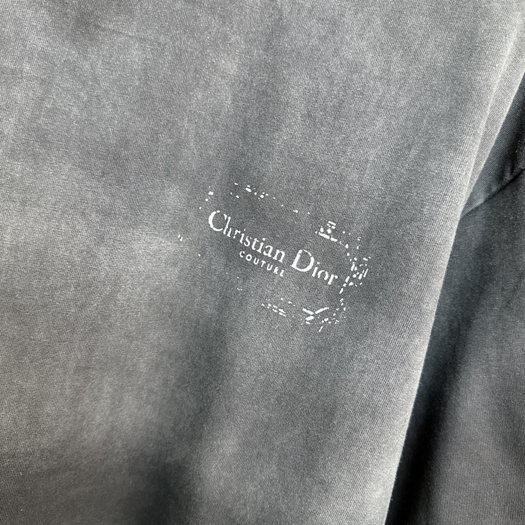 Distressed-Design-T-Shirt