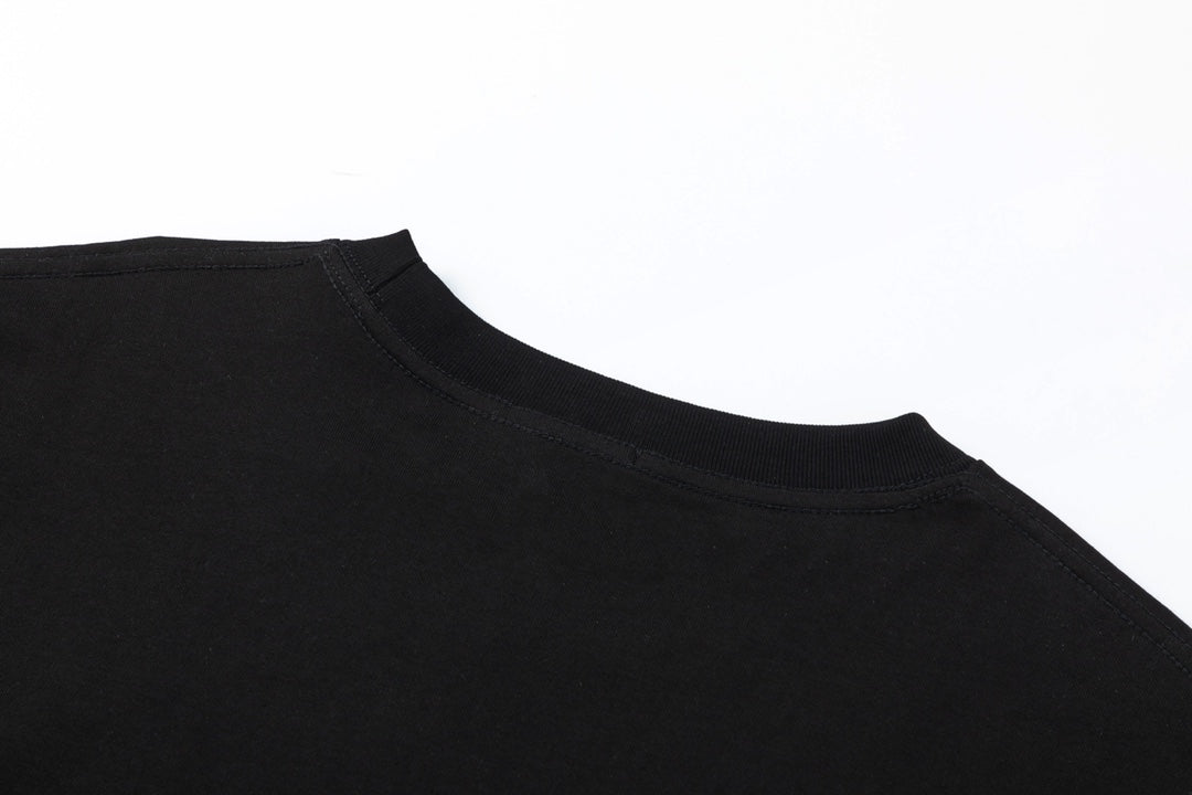 T-Shirt mit Buchstaben-Farbverlauf