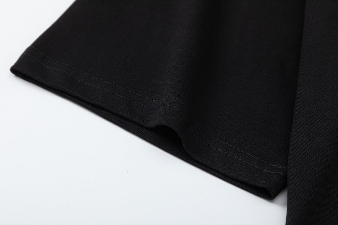 T-Shirt mit Buchstaben-Farbverlauf